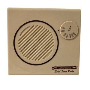 Vintage Americana Solid State AM Radio Model 620 9 Volt Works